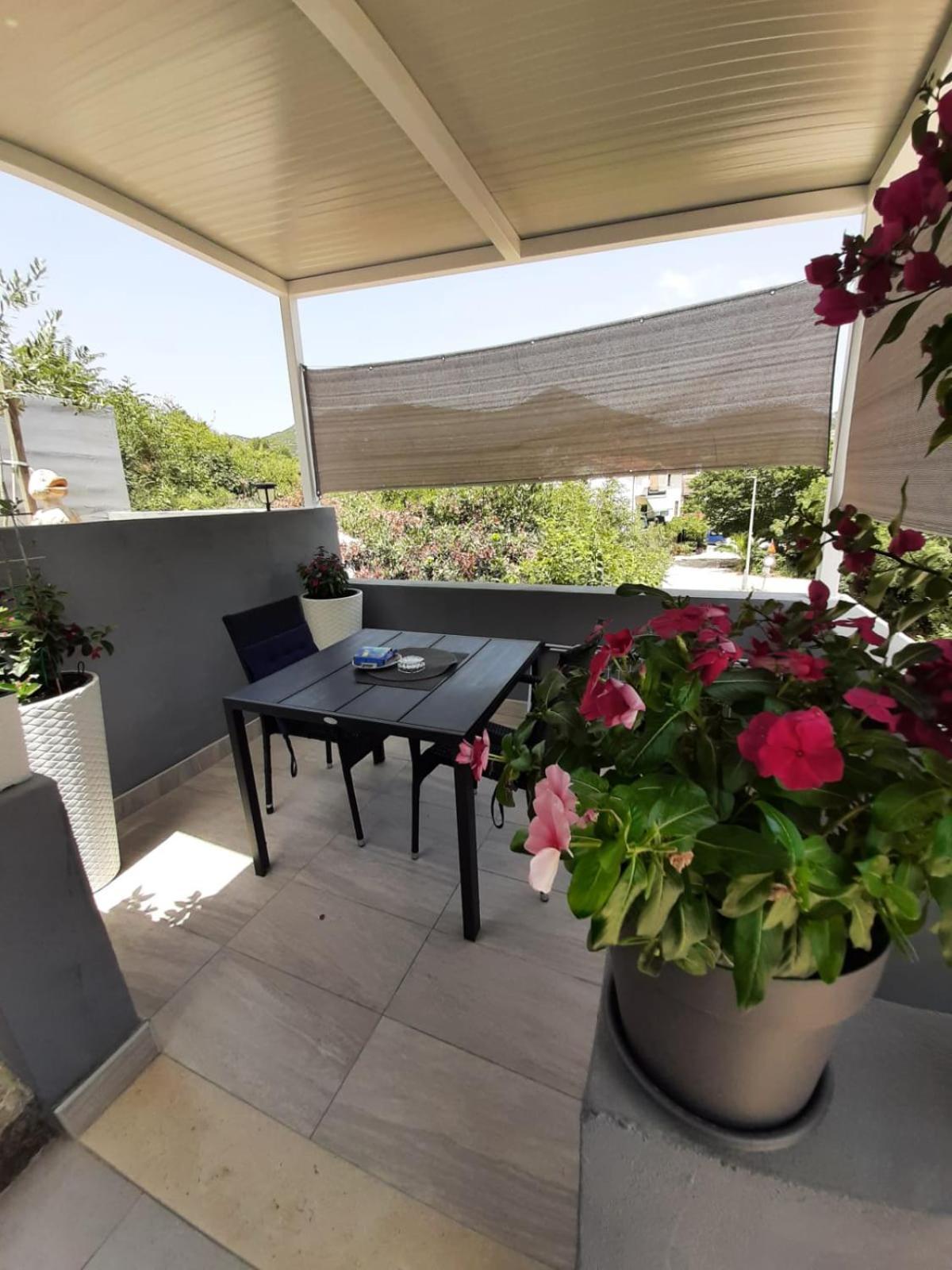 Apartman Jadranka Rogotin Luaran gambar
